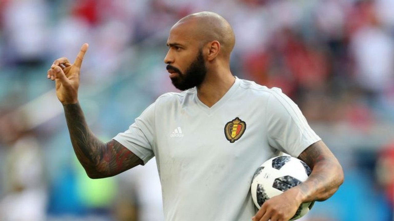 Físico impecable casi a los 50 años: así fue la impactante transformación de Thierry Henry