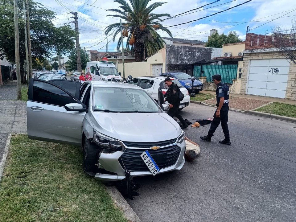 Tres detenidos tras una cinematográfica persecución y choque en el centro de Morón