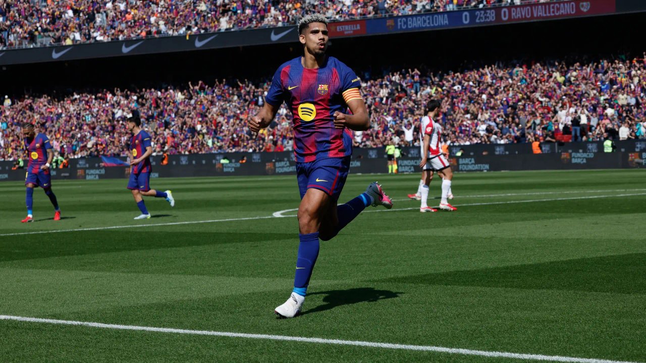 El Barcelona le ganó con lo justo al Rayo Vallecano y dio un gran paso en la búsqueda del título en LaLiga de España