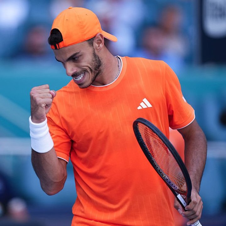 Francisco Cerúndolo sumó un gran triunfo ante Hubert y se metió en cuartos del Masters de Miami