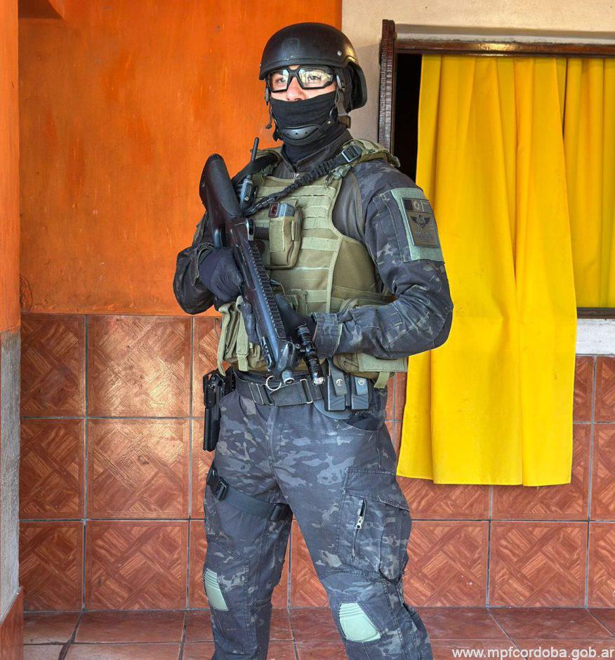 FPA ALLANÓ DOS VIVIENDAS Y SECUESTRÓ DROGAS EN VILLA DOLORES