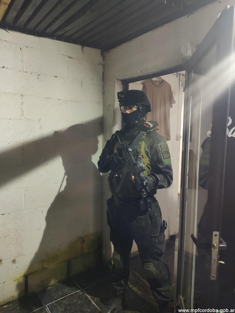 PELUQUERO DETENIDO POR COMERCIALIZAR DROGAS EN VICUÑA MACKENNA