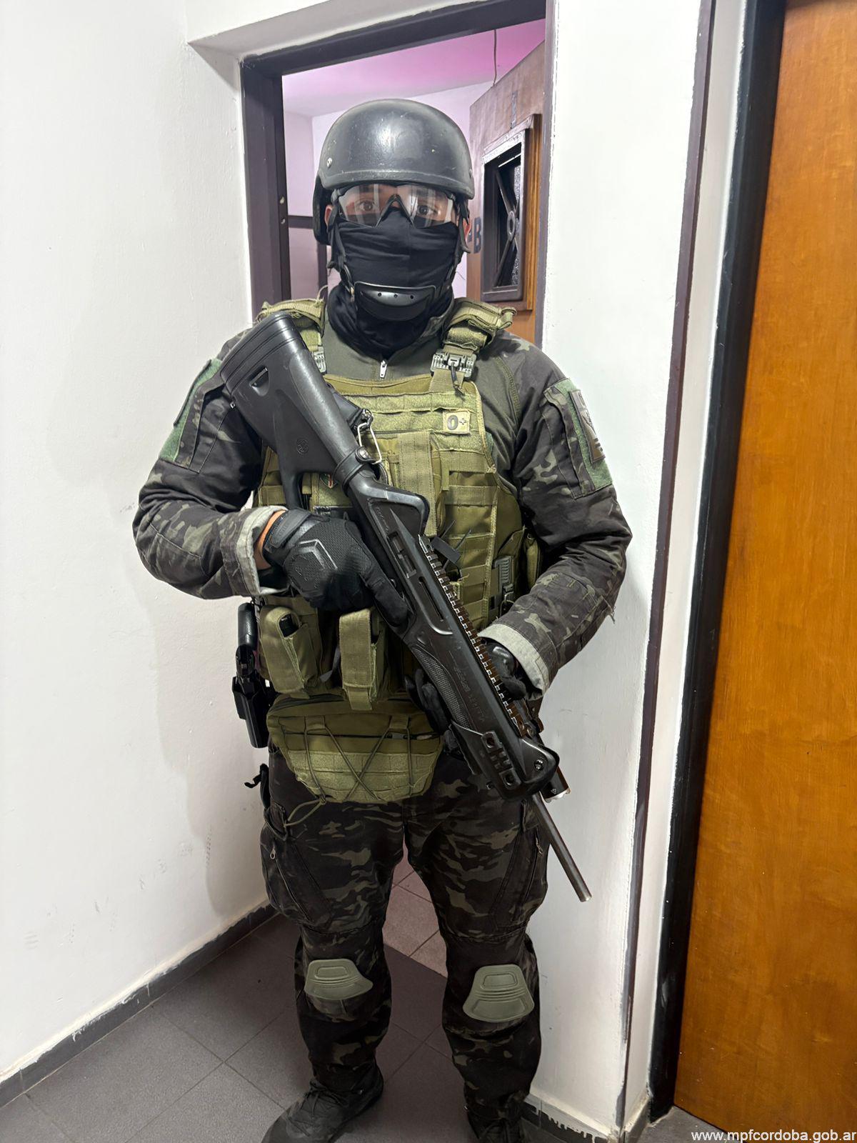 NARCO DELIVERY EN CÓRDOBA: PAREJA DETENIDA CON MÁS DE 600 DOSIS DE MARIHUANA Y COCAÍNA