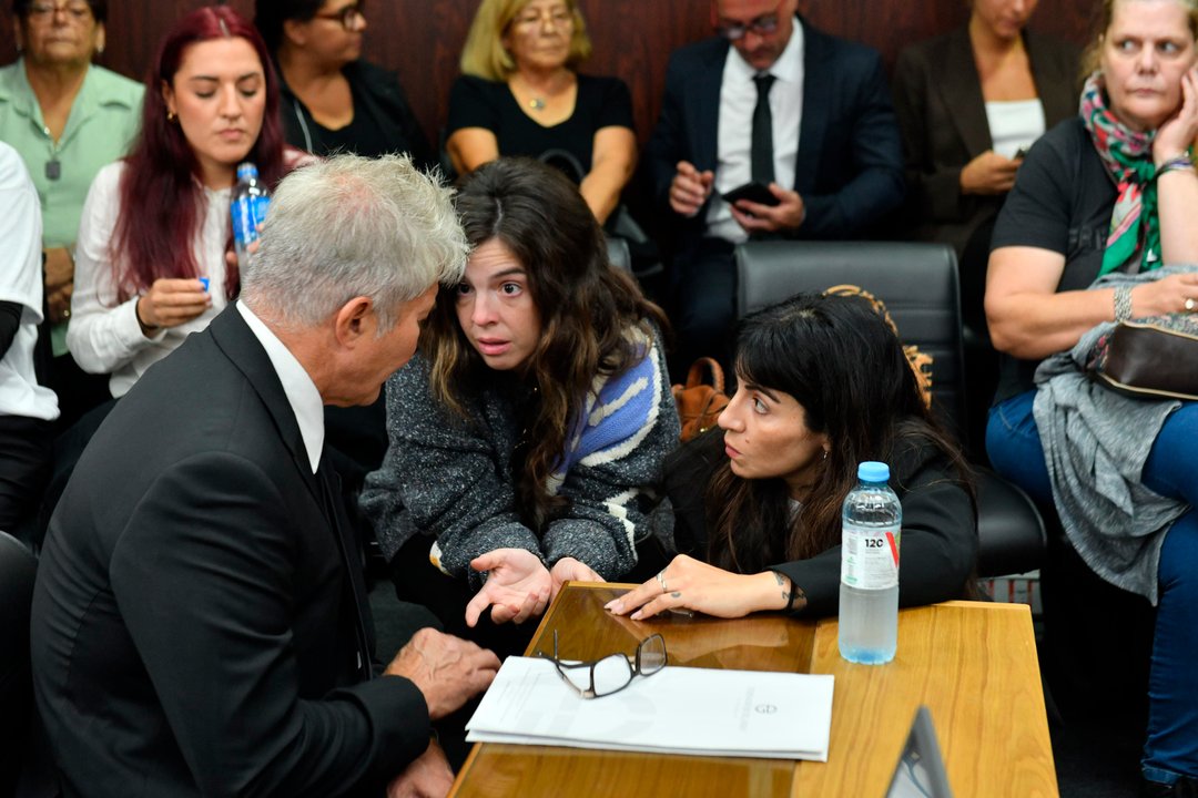 Muerte de Maradona: Gianinna lloró y recriminó que los acusados “dejaron a mi hijo sin abuelo"