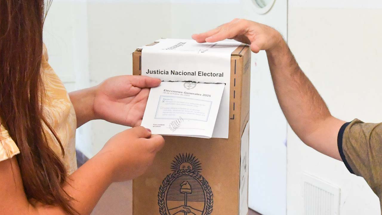 Reforma electoral: el botón de “boleta completa” y los nuevos requisitos para conservar la personería de los partidos