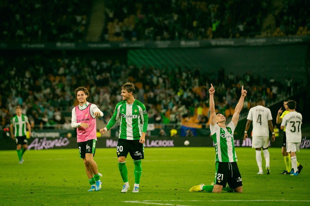 Real Madrid dejó escapar la victoria ante el Betis y se complicó en LaLiga