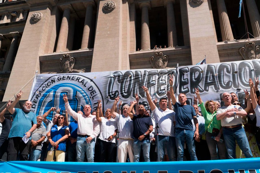Para el juez que dictó la cautelar, “hay principios del derecho de trabajo que se están vulnerando"