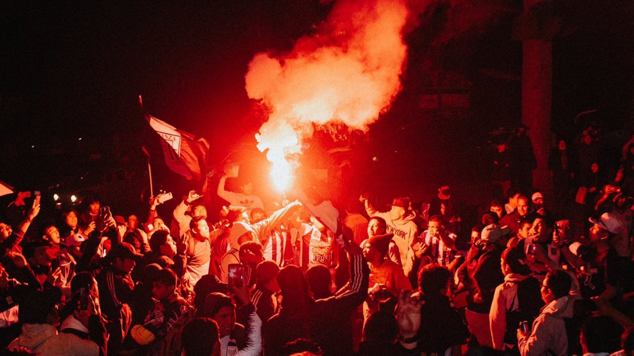 Tragedia en Perú: un muerto y al menos 60 heridos en un banderazo de Alianza Lima