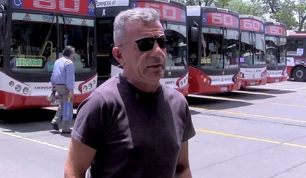 Denuncian colapso del sistema de transporte urbano de pasajeros por demoras en pagos de subsidios