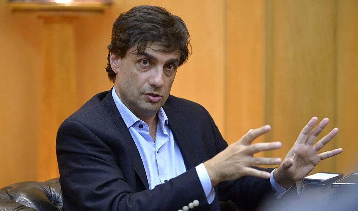 Lacunza: “Despreciar la opinión del otro con insultos no está bien”