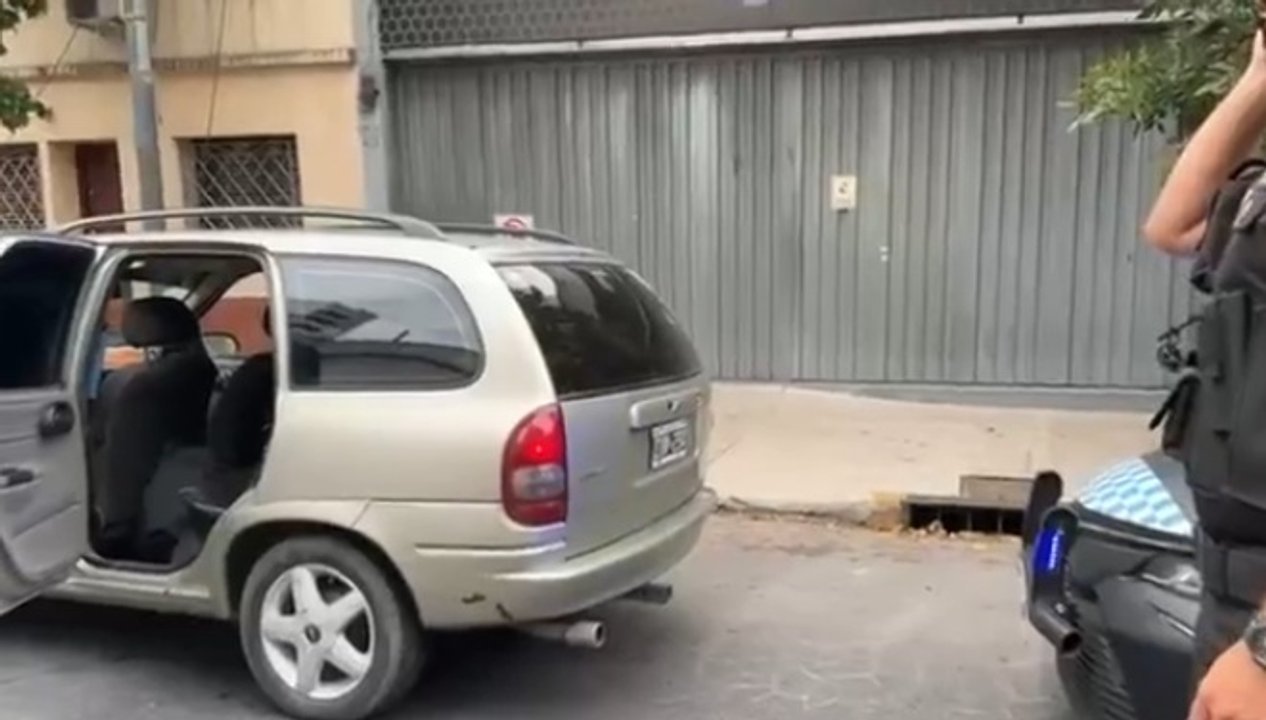 Dictaron prisión preventiva para la policía que baleó a tres hombres y a una mujer en un auto de aplicación