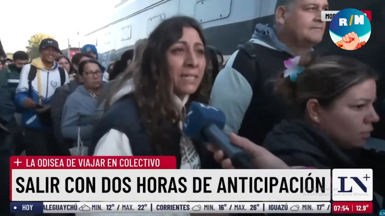 Enfurecida le dijo al periodista de LN+: “Esto es lo que votaron ustedes, mira como tenemos que viajar, es todo una mierda"