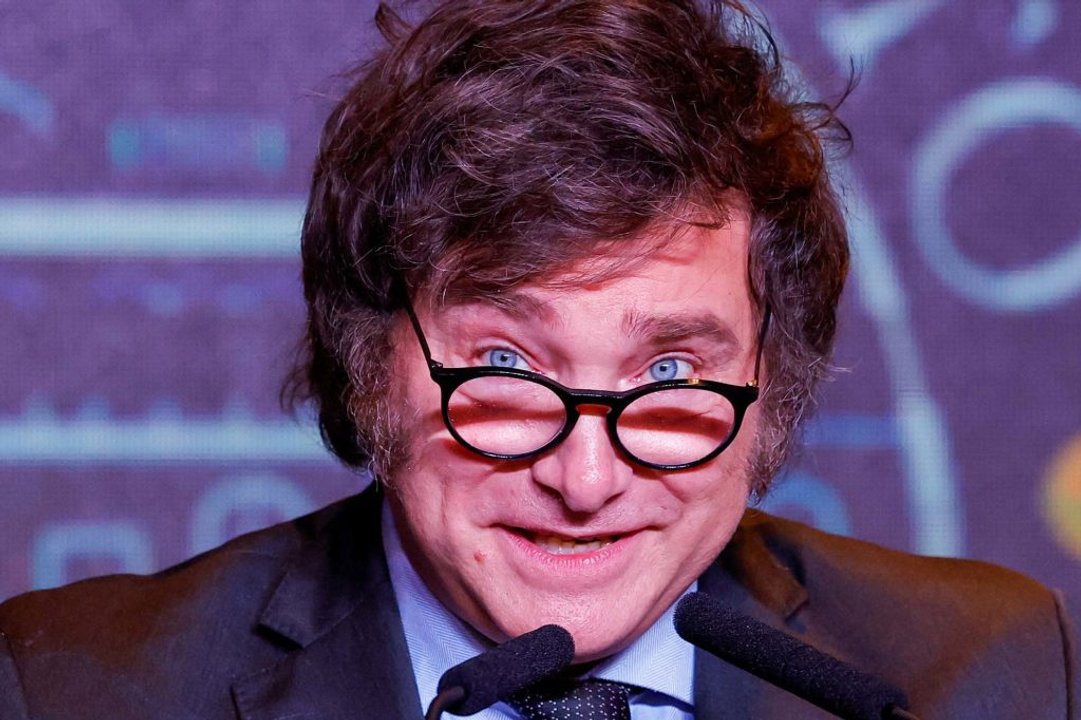 Vergüenza ajena: Milei quiso burlarse de los “ñoquis”, pero un insólito error lo dejó en ridículo y lo convirtió en meme