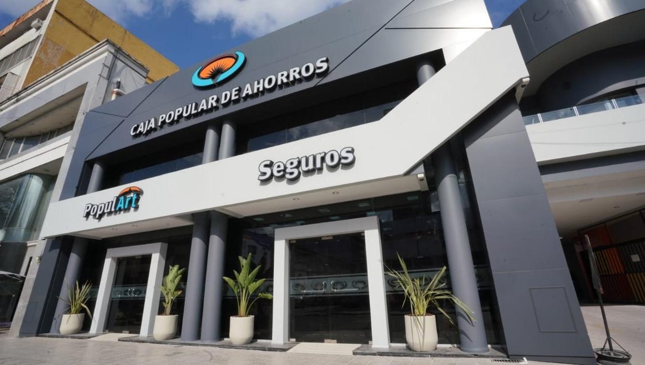 Un reclamo judicial contra la Caja Popular deriva en cuestionamientos políticos a Cisneros