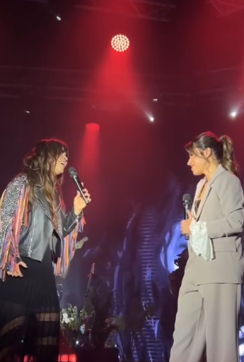 Euge Quevedo compartió escenario con la cantante Vanesa Martín.