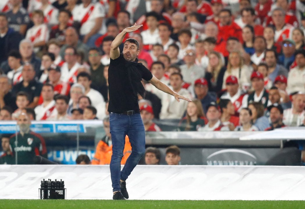 La dura autocrítica de Coudet tras la caída de River en el Monumental