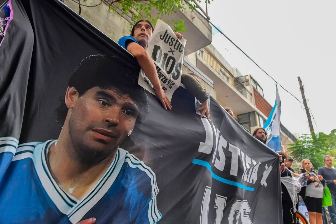 EN VIVO caso Maradona: uno de los médicos forenses mencionó que Diego falleció a las 12