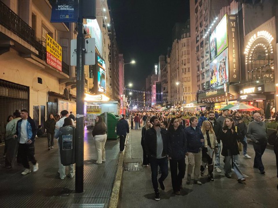 Día del Trabajador: Qué pasará con los teatros y los cines durante el feriado de este viernes