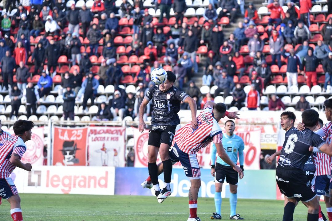 Primera Nacional: Morón empató pero sigue líder de la Zona A y Temperley cayó 5 a 0 de local