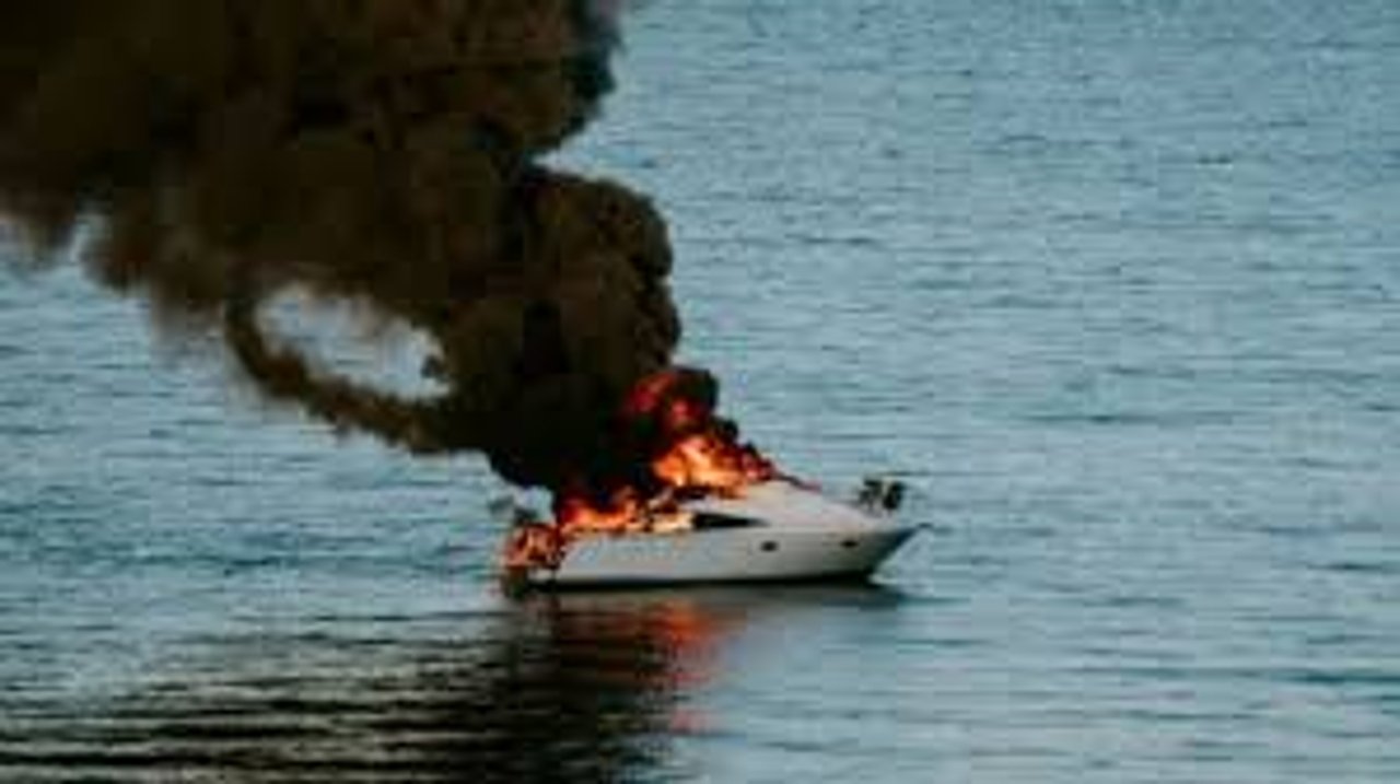 Once heridos por la explosión de un barco cerca de Miami
