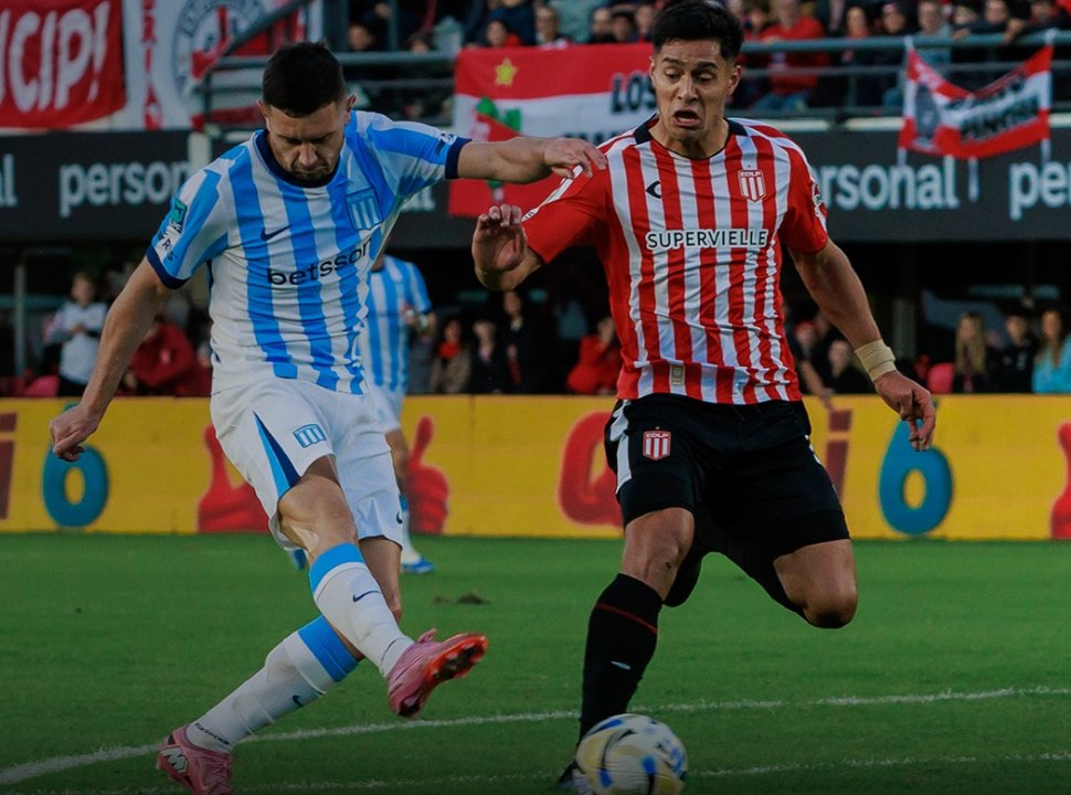 Racing le ganó a Estudiantes sobre la hora y está en cuartos de final del Torneo Apertura 2026