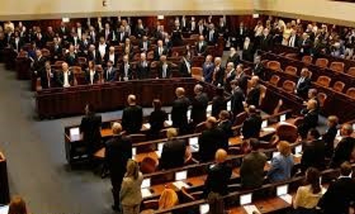 La coalición del gobierno israelí presentó una iniciativa para disolver el Parlamento