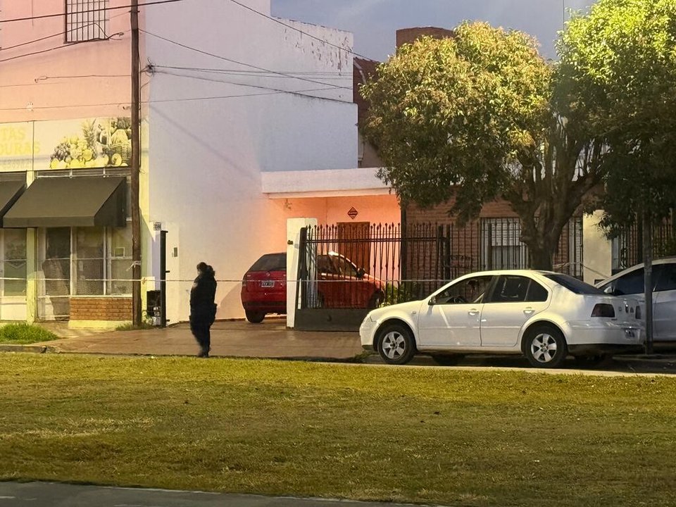 Córdoba: una nena de 5 años murió aplastada por el portón de su casa