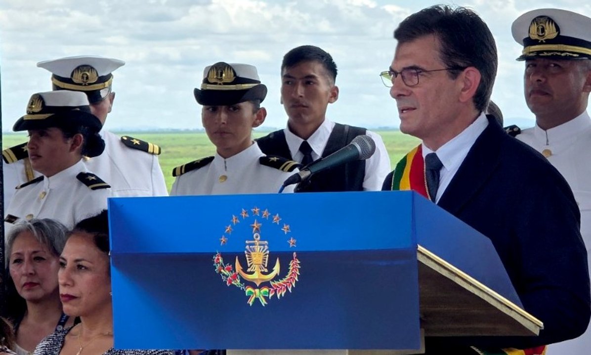 Presidente boliviano denunció intentos de "desmontar" la democracia
