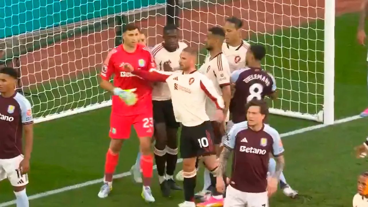 La pelea entre Dibu Martínez y Mac Allister que picó la victoria de Aston Villa sobre Liverpool