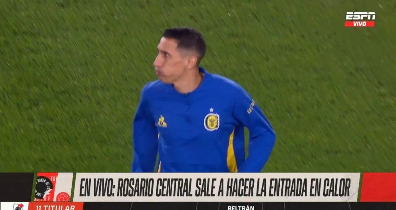 "Fideo seca nucas": los hinchas de River, divididos por lo que el Monumental le cantó a Di María
