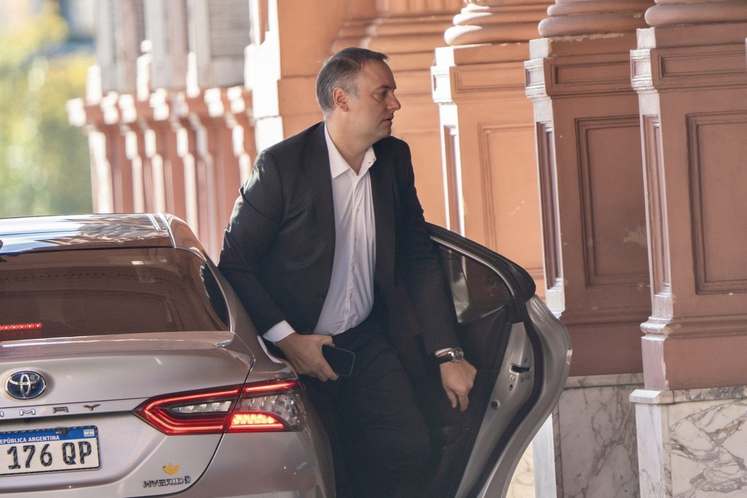 El Gobierno cree que cerró el capítulo Adoni: los Milei apuestan a que siga siendo la cara de la gestión