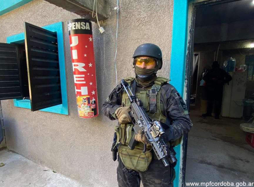 CINCO DETENIDOS POR COMERCIALIZAR COCAÍNA Y MARIHUANA EN LA CALERA