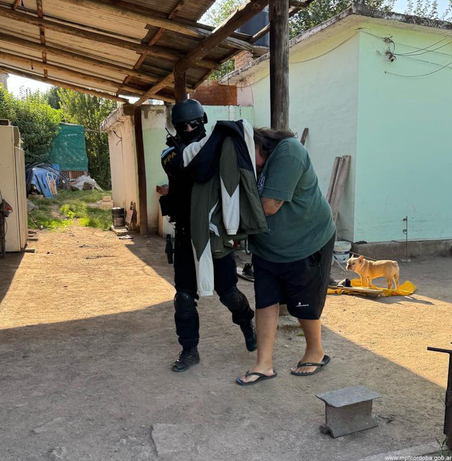 VILLA ALLENDE: DOS PUNTOS DE VENTA CERRADOS Y TRES PERSONAS DETENIDAS POR VENTA DE DROGAS