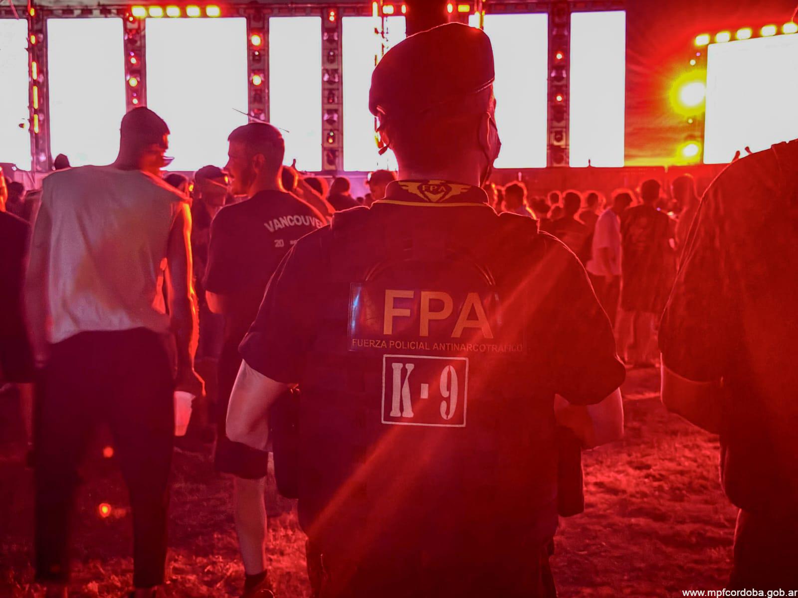 FIESTA ELECTRÓNICA: FPA INCAUTÓ ÉXTASIS, TUSSI, KETAMINA Y MARIHUANA EN LA CUMBRE