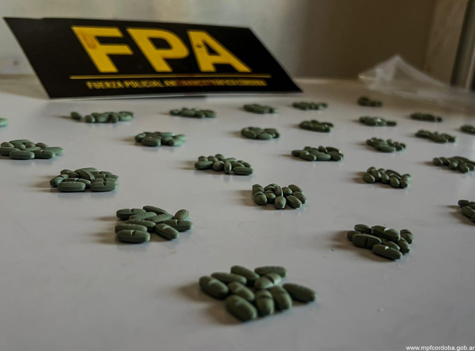 CÓRDOBA: FPA DESARTICULÓ UNA BANDA QUE GUARDABA LA DROGA EN UN MERENDERO DE BARRIO MALDONADO. TRES DETENDIOS