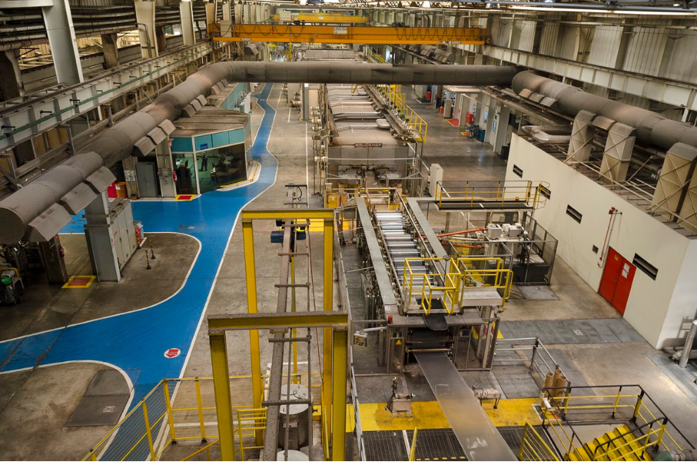 La Provincia otorgó la primera certificación a una empresa que elabora envases de alimentos