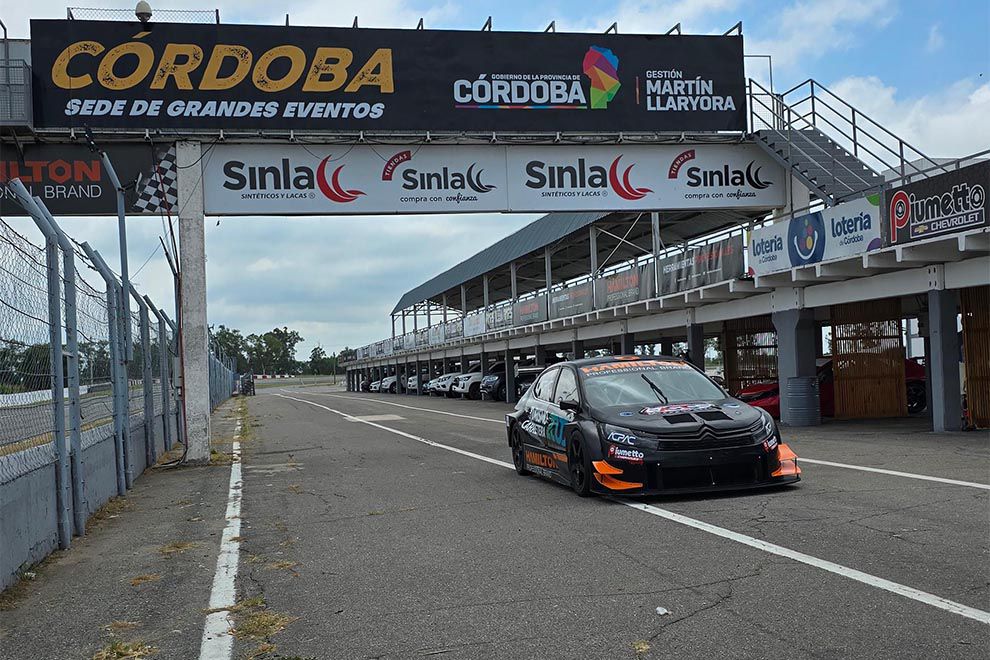 Un vehículo del Turismo Carretera 2000 hizo pruebas con biocombustible en el Cabalén